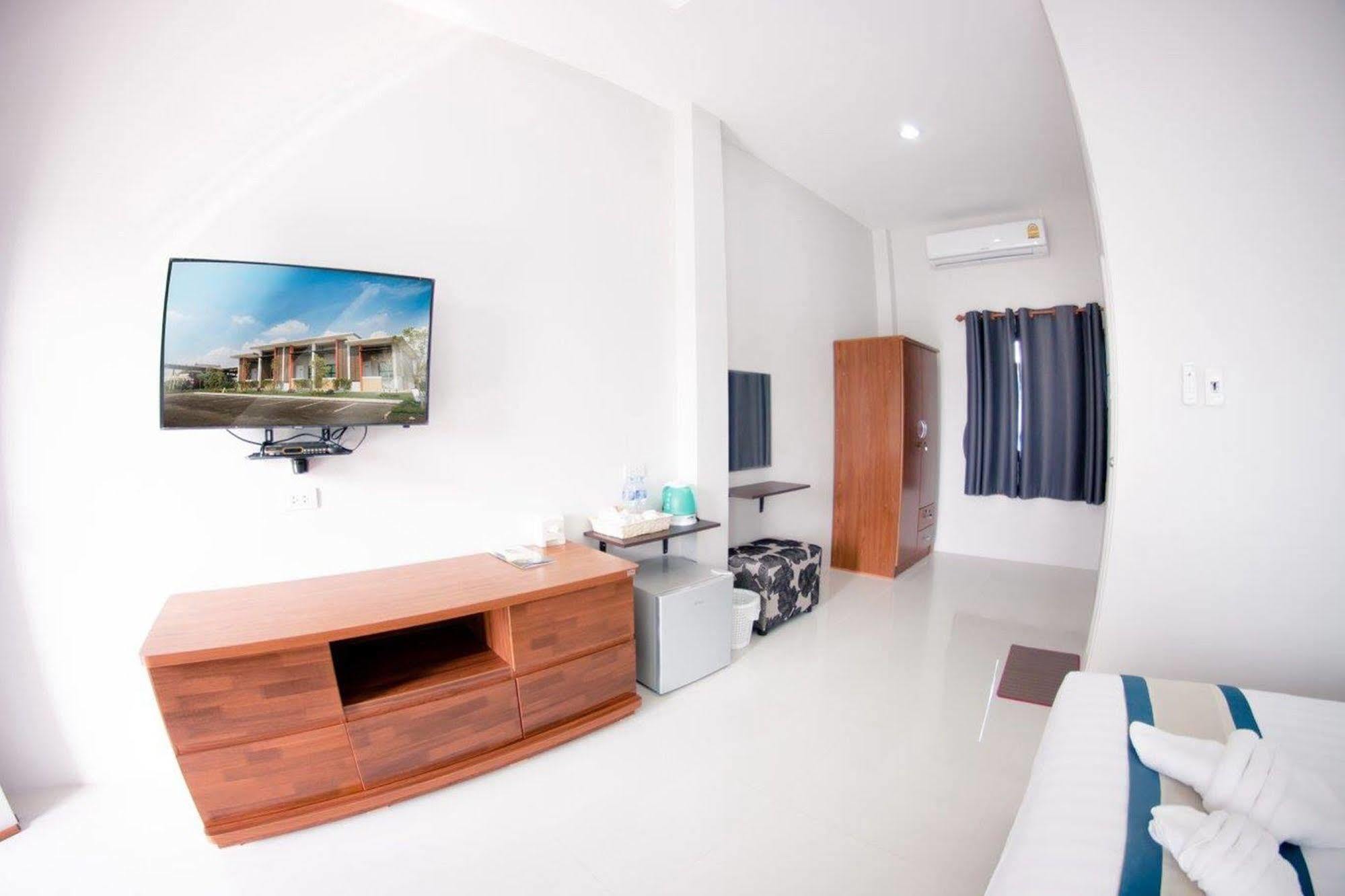 Smile Resort บุรีรัมย์ ภายนอก รูปภาพ