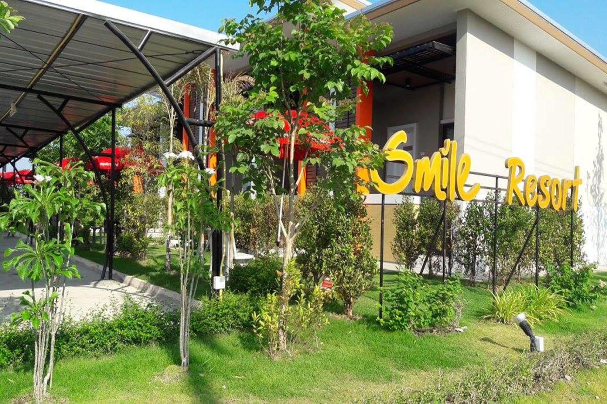 Smile Resort บุรีรัมย์ ภายนอก รูปภาพ